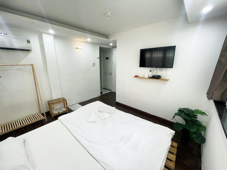 J&K Hotel Ho Chi Minh City Exterior photo